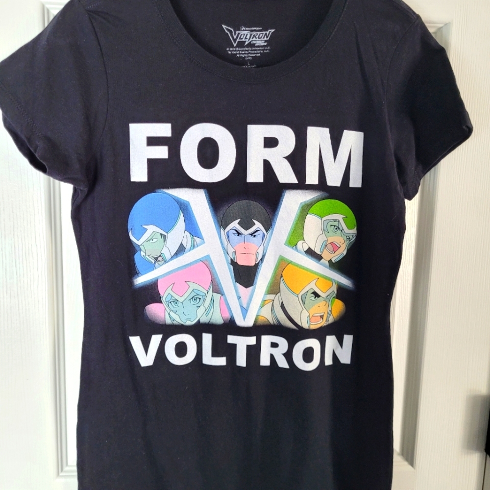 DreamWorks Form Voltron Women Large T-Shirt